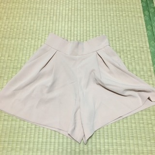 GU スカートみたいなショーパン