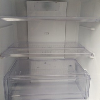 近隣配送無料☆動作確認済み極美品☆【アクア】3ドア 冷蔵庫 272L AQR-271C 2014年☆送料込み(地域限定)☆直接引き取り歓迎☆早期受け取り希望☆