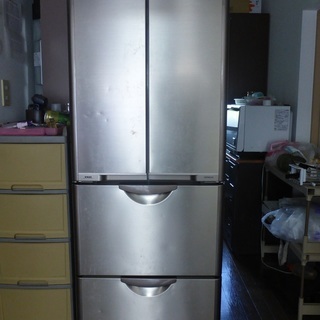 日立製冷蔵庫（２００８年製、Ｒ－Ｘ３７０）をお譲りします。
