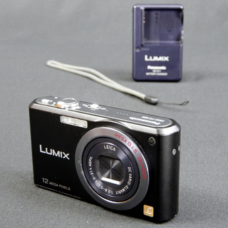 Panasonic デジタルカメラ LUMIX FX100 ブラ...