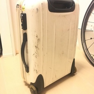 機内持ち込みサイズのスーツケース