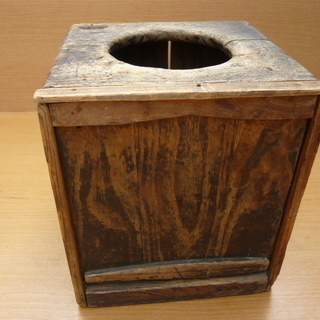 木箱（明治時代の古箱）