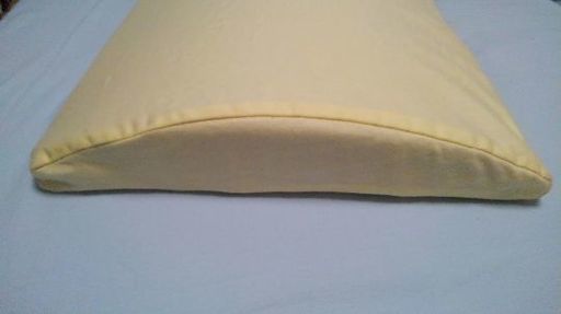 中古腰枕肩枕超低い枕 ヒロユキ 豊中の寝具 枕 の中古あげます 譲ります ジモティーで不用品の処分