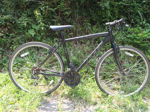 FELTのクロスバイク　中古自転車　182