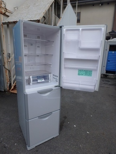☆3D簡易清掃済み☆2012年製☆HITACHI/日立 自動製氷付き 3ドア冷蔵庫 302L R-S30CMV