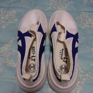 【値下げ】新品:運動靴 (日本製) 24.5cm
