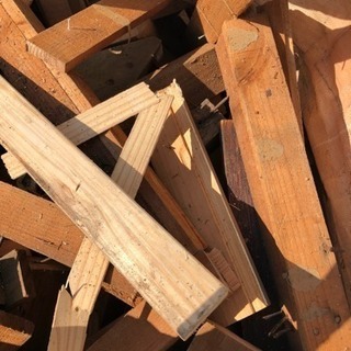 大量に有ります 木材 端材 薪ストーブ