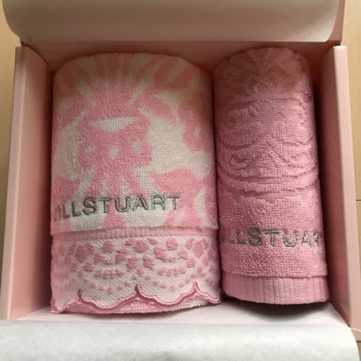 新品 ジルスチュアートタオルセット ジヨン 光の森の家庭用品 バス用品 の中古あげます 譲ります ジモティーで不用品の処分
