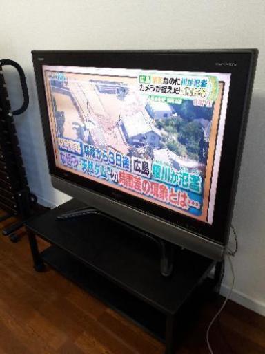 AQUOSテレビ 37型です。