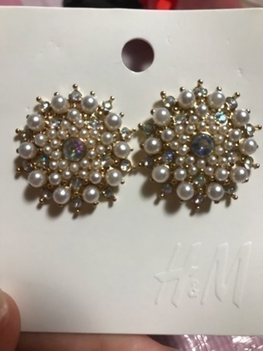 H M 安室さん ピアス ひい 高岡のその他の中古あげます 譲ります