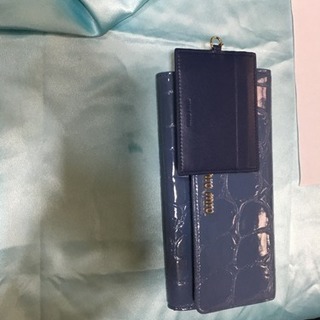 miumiu長財布