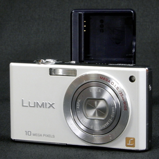 Panasonic デジタルカメラ LUMIX FX37 シェル...