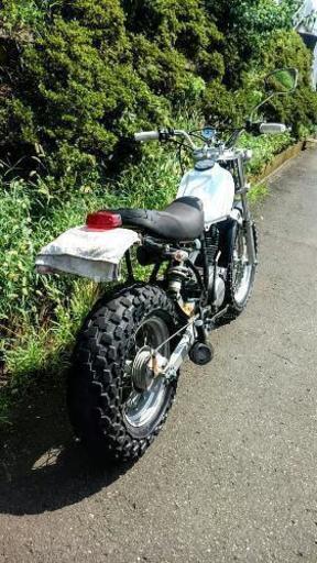 TW200　白