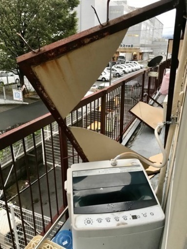 台風で エアコン室外機て洗濯機が風で傾きました どら 竹田の教えての助け合い ジモティー 台風で エアコン室外機て洗濯機が風で傾きました どら 竹田の教えての助け合い ジモティー