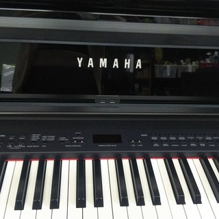 電子ピアノ　ヤマハ　CLP-S408PE　2012製　配送代込み　￥108.000-　（配送エリア限定）