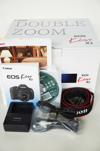 Canon キャノン EOS Kiss X5 ダブルズームキット【外箱・付属品付 
