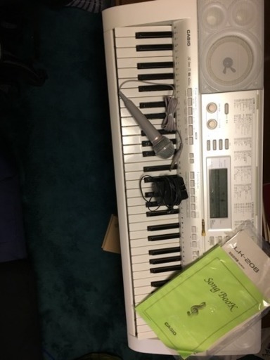 電子キーボード！ほぼ未使用！