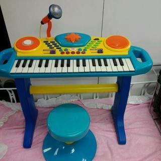 おもちゃのオルガン ピアノ