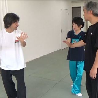 簡単な動作で初心者でも楽しめる長寿法「スローライフ太極拳」と「マ...