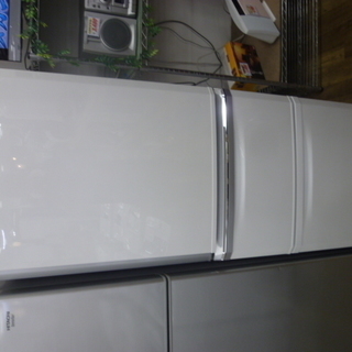 R 中古 MITSUBISHI ３ドア冷蔵庫335L・右開き MR-C34T 2012年製