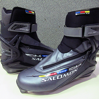 ☆SALOMON/サロモン☆クロスカントリー ローラースキー ブーツ