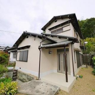 閑静な住宅街の戸建賃貸!!駐車場付!!バス停前物件です。
