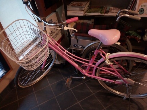 24インチ　　ピンクの自転車