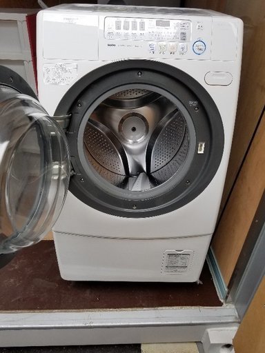 サンヨーAWD-AQ350-W [ドラム式洗濯乾燥機（9.0kg)AQUA]※送料込み