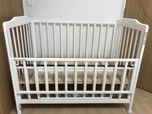 KATOJI ベビーベッド ホワイト 白 おまけ付き（固綿敷布団、防水シーツ、フィッティングシーツ）