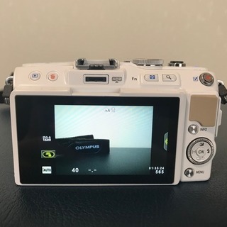 OLYMPUS PEN E-PL5 ミラーレス一眼レフカメラ ホワイト