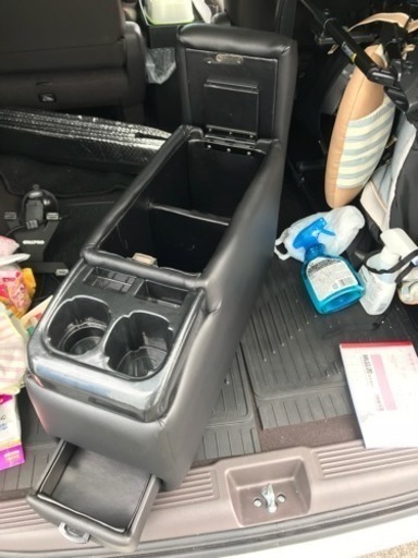 取引き中 ミニバン向けコンソールボックス 車内収納 ゆうたん 東二見の車のパーツの中古あげます 譲ります ジモティーで不用品の処分