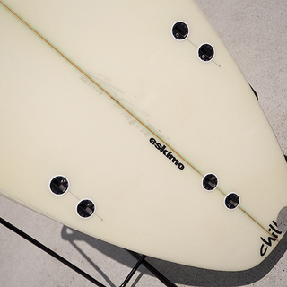 Chilli / チリ 5\'11×18 3/4 × 2 1/4 サーフボード eskimo　 Shaped by james cheal