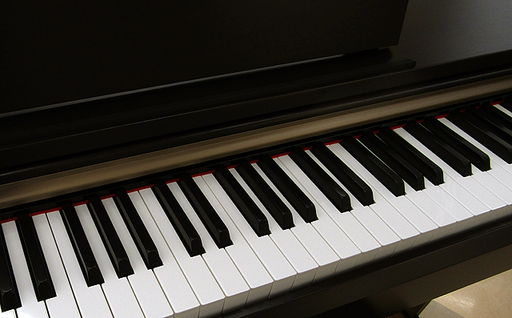 YAMAHA ヤマハ ARIUS 電子ピアノ YDP-161 88鍵 2011年製 動作確認済み 中古品