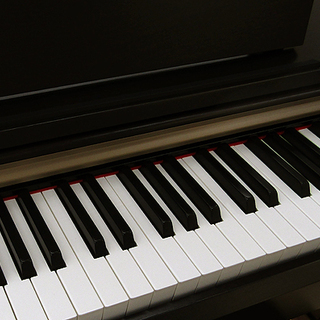 YAMAHA ヤマハ ARIUS 電子ピアノ YDP-161 88鍵 2011年製 動作確認済み 中古