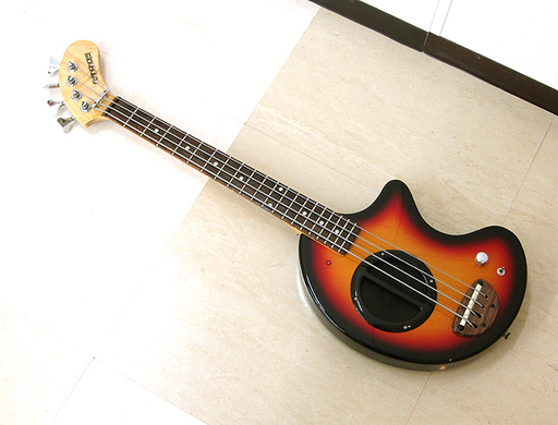 Fernandes フェルナンデス Zo 3 Bass Pie Zo アンプ内蔵ミニベース 中古品 動作確認済み 福助平岡公園通り店 上野幌の弦楽器 ギターの中古あげます 譲ります ジモティーで不用品の処分