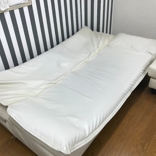 ソファベッドとスツール