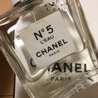 香水 CHANEL N°5