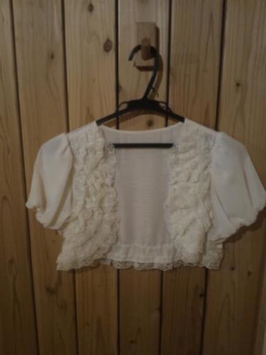 結婚式ボレロ白オフホワイト 寅男 福岡のボレロの中古 古着あげます 譲ります ジモティーで不用品の処分