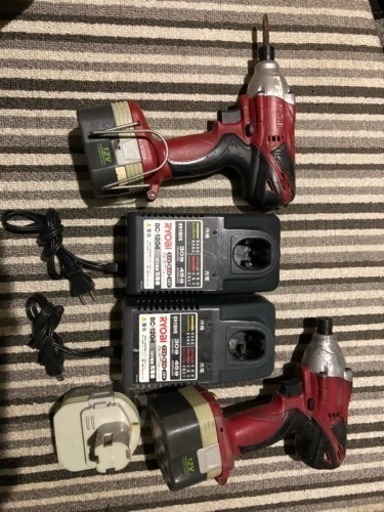 RYOBI12vインパクトドライバー2本、充電器２個セット