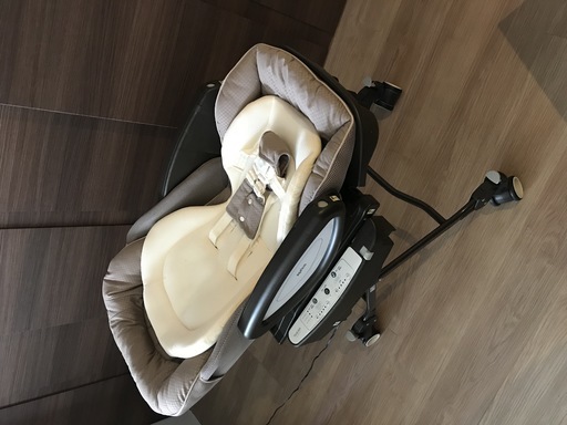 【値下げ】美品☆アップリカ　ユラリズムオート ネオカンタービレBE【ハイローベッド\u0026チェア　電動スイング】