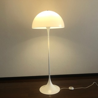 デザイナーズ定価50万円相当家具セット・Vitraパントン・Louis Poulsenパンテラ・Kartelテーブル・スワンチェアソファ