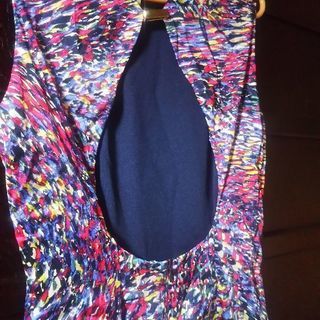 値下げ ワンピース 未使用 パーティー Zara ドレス 背中開きで とっても綺麗 セクシー のん 山ノ内のドレスの中古 古着あげます 譲ります ジモティーで不用品の処分