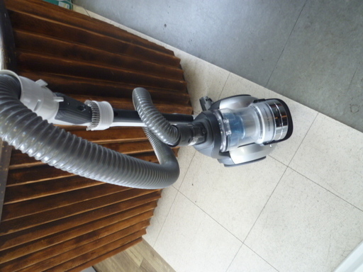 R 中古 Panasonic サイクロン掃除機 MC-SS210G 2012年製