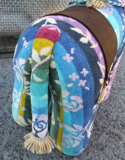 タオルサロン カラカラ タオル生地 馬 ロバ 置物 玩具 高さ約60cm ぬいぐるみ カラカラ商事 リサイクルバナナ藻岩 真駒内のその他の中古あげます 譲ります ジモティーで不用品の処分