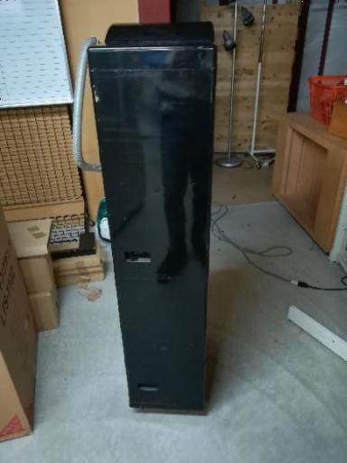 ガチャガチャ　カプセルステーション　２台連結