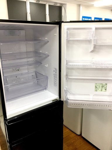 安心の6ヶ月返金保証付き！2017年製アクア4ドア冷蔵庫です  