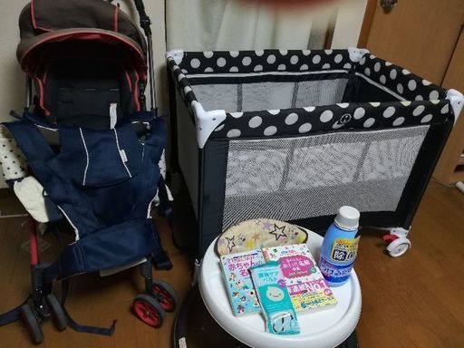 出産準備セット　ベビーベッド　ベビーカー　歩行器　抱っこ紐　等