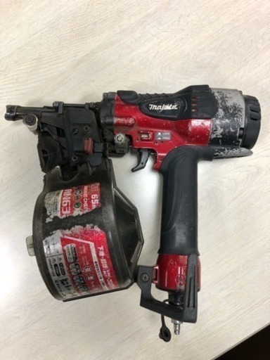 マキタ 高圧エアー 釘打ち機 65mm AN633