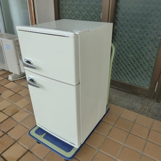 【S-cubism】エスキュービズム レトロ調 冷蔵庫 85L WRD-2090 W-レトロ