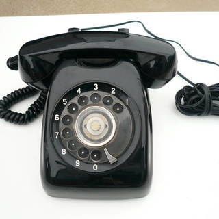昭和レトロ　黒電話 600-A1 ダイヤル式電話 アンティーク 